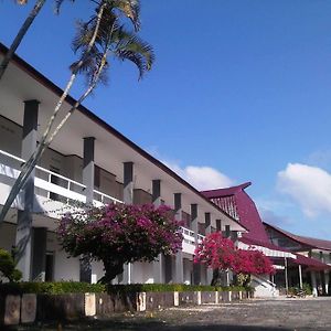 Patra Comfort Parapat Hotel Exterior photo