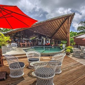 Deco Stop Lodge Luganville Exterior photo