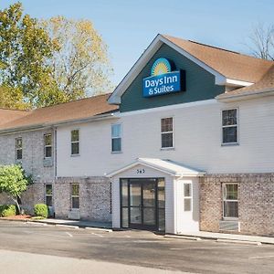 Days Inn & Suites By Wyndham Sellersburg Exterior photo