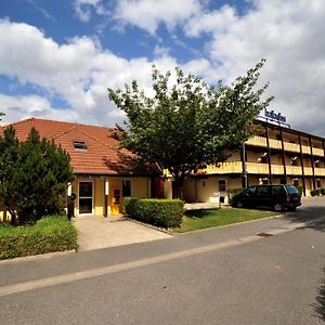 Hotel Et Residence Moissy Cramayel Savigny-le-Temple Exterior photo