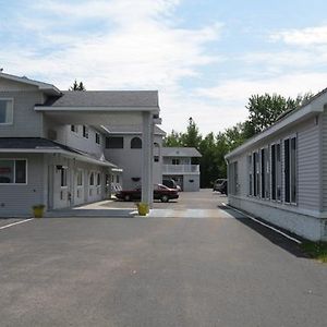 Mackinaw Budget Inn Mackinaw City Exterior photo