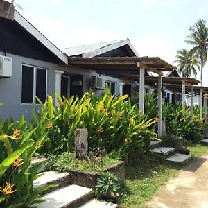 Pondok Muara Chalet Motel Langkawi Exterior photo