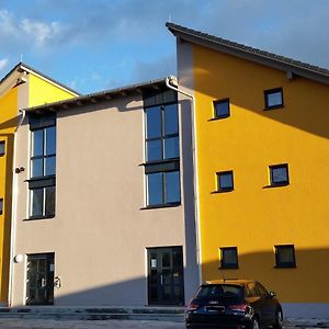 Schaefer Boardinghouse Aparthotel Groebenzell Exterior photo