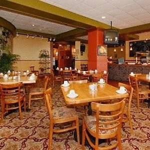 Clarion Hotel & Conference Center Springfield Restaurant photo