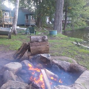 Black Lake Cabins Torrance Exterior photo