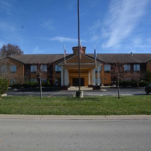 Countryside Inn And Suites Mount Orab Exterior photo