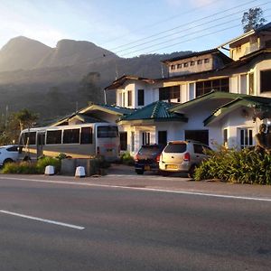 The Ambassador Nuwaraeliya Motel Nuwara Eliya Exterior photo