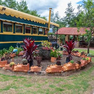 Los Vagones De William Hotel Tibasosa Exterior photo