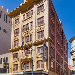 Adelaide Paringa Hotel Exterior photo