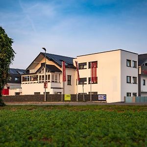 Hotel Am Stadtrand Ostfildern Exterior photo