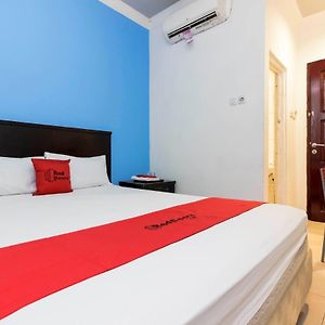 Reddoorz Near Palembang Icon Mall Hotel Exterior photo