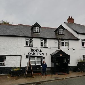 The Royal Oak Hotel Kington  Exterior photo