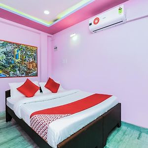 Oyo 17302 Yugis Vedhika Hotel Visakhapatnam Exterior photo