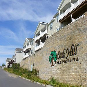 Execustay At Oak Hill Apartmen Rensselaer Exterior photo