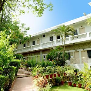 Rising Sun Retreat Hotel Mount Abu Exterior photo