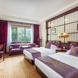 New Century Hotel Yangshuo Exterior photo