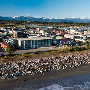 Beachfront Hotel Hokitika Exterior photo