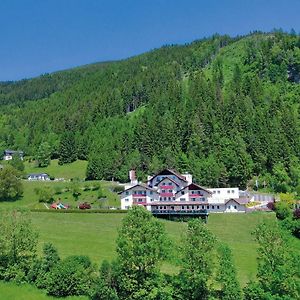 Kogler'S Pfeffermuehle Hotel & Restaurant Sankt Urban Exterior photo