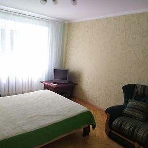 Stryiska. Two Bedrooms.Arena-Lviv.Achan. Bus Station Exterior photo
