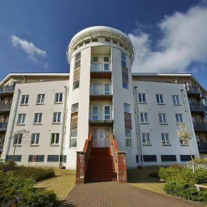 Burghley Court Apartments By Esa Maidenhead Exterior photo