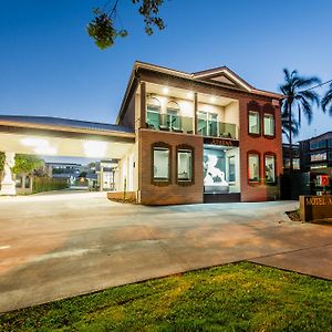 Athena Motel Apartments Toowoomba Exterior photo