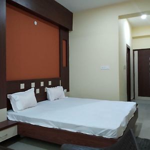 Hotel Shree Hari Deoghar Exterior photo