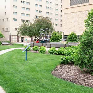 Days Inn By Wyndham Rochester Downtown Exterior photo