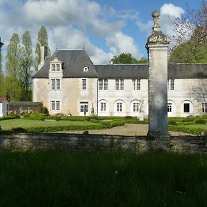 Logis Du Chateau Du Bois Doucet Bed & Breakfast Bignoux Exterior photo