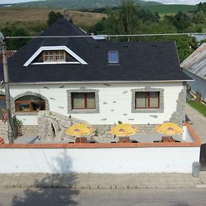 Penzion Alexander Hotel Habura Exterior photo