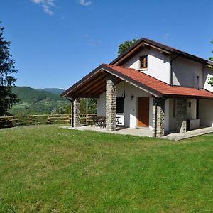 Il Casolare Bioenergetico Bed & Breakfast Albareto  Exterior photo