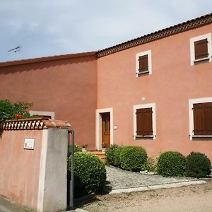 Le Patio Villa Parentignat Exterior photo