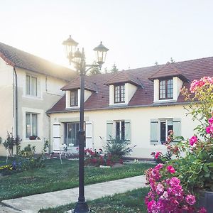 Clos Charmille Bed & Breakfast Meaulne Exterior photo