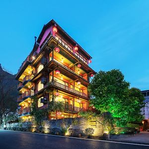 Yangshuo Mountain Nest Boutique Hotel Exterior photo