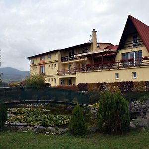 Penzion Koruna Hotel Nitrianske Rudno Exterior photo