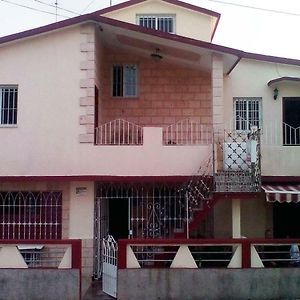 Hostal Betty, Santa Marta Hotel Exterior photo