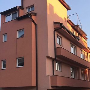 Central House Apartment Blagoevgrad Exterior photo