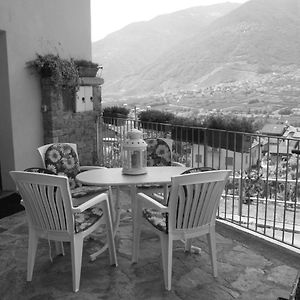 La Madonnina Apartment Villa di Tirano Exterior photo