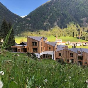 Apparthotel Bio Natur Refugium Blaslahof Santa Maddalena in Casies Exterior photo