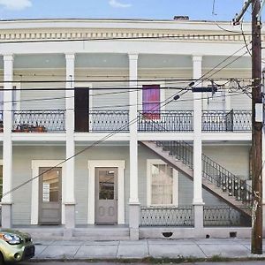 Montgomery House Aparthotel New Orleans Exterior photo