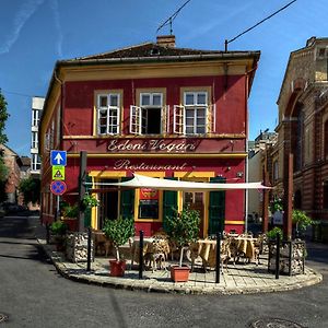 Santico Art Hotel And Hostel Budapest Exterior photo