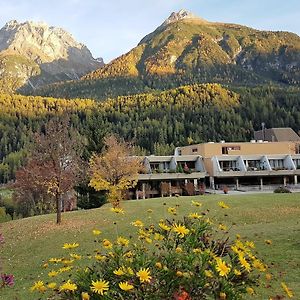 Ferienpark Tulai - Fam. Carl Aparthotel Scuol Exterior photo