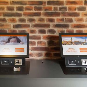 Easyhotel Zuerich City Centre Exterior photo