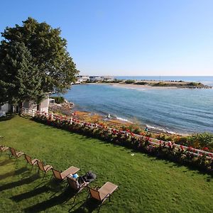 Terrace By The Sea Hotel Ogunquit Exterior photo