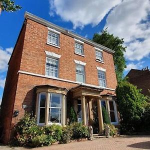 The Lions Bed & Breakfast Newark-on-Trent  Exterior photo