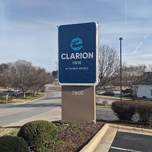 Clarion Pointe Greensboro Airport Hotel Exterior photo