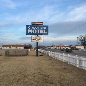 Moon Mist Motel Meade Exterior photo