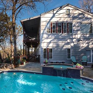 The River Road Retreat At Lake Austin-A Luxury Guesthouse Cabin & Suite Exterior photo