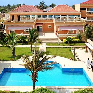 Hotel Residence Madiba Lomé Exterior photo