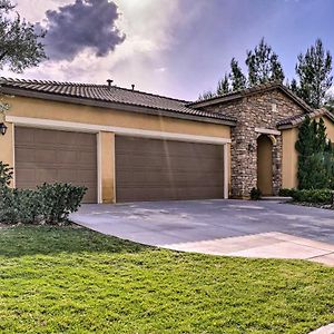 Single-Story San Bernardino Home With Valley Views! Exterior photo