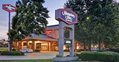 hotels near riverbanks zoo columbia sc